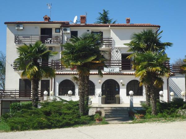 Apartments Lav, Buchen Sie Ferienwohnung Murine Umag Countryside