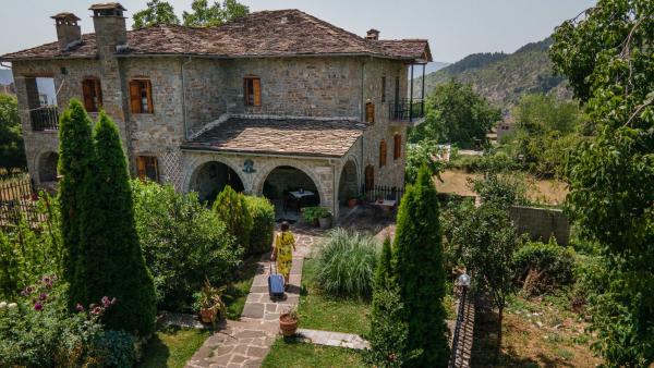 Hotel Faraggi, Buchen Sie Hotel Tsepélovon Zagorohoria