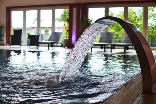 Fröjel Resort, Prenota Villaggio turistico Hotel a Gotaland con piscina, Piscina
